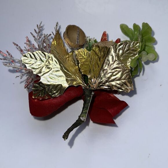 Vintage mid century Christmas corsage with a painted face & poinsettia - Picture 5 of 6